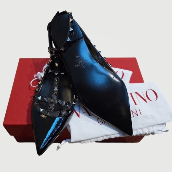 Valentino Garavani Shoes - 🖤 Nearly New Valentino Garavani Rockstud Black Patent Flats Ankle Strap, Sz8/39